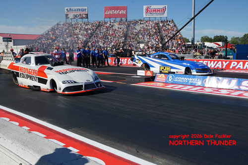 Julie Nataas (near lane) vs Austin Prock (far lane)